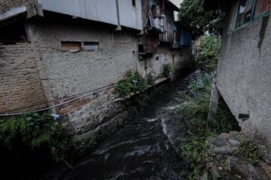 Perbaikan Infrastruktur Bandung Berjalan Bertahap, Jalan dan Drainase Masih Jadi Fokus Utama