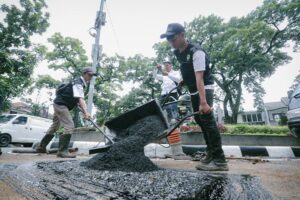 Perbaikan Jalan Kota Bandung Dikebut, Jalan Sunda Tuntas Lebih Cepat
