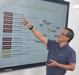 Kirab Hingga Karnaval Budaya Ramaikan Peringatan Hari Tatar Sunda
