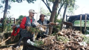 Tak Sekadar Upah, Program Padat Karya di Kota Bandung Tumbuhkan Kepedulian Lingkungan
