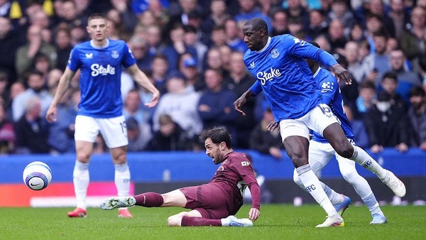 Prediksi Everton vs Man City Premier League 2025/2026